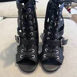 Express Woman’s Heels