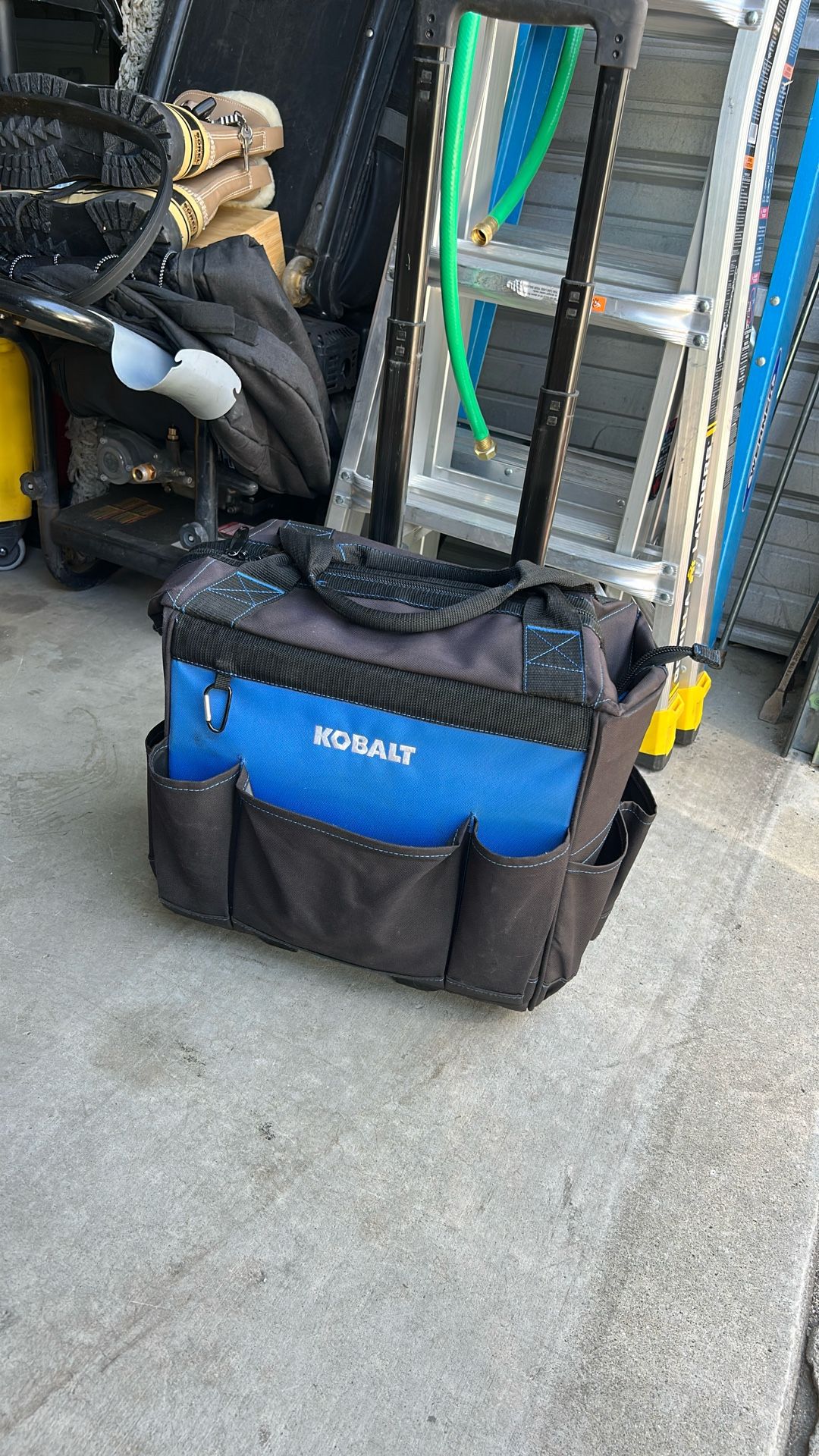 KOBALT rolling Tool Bag