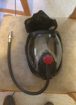 Mask with air compressor respirator