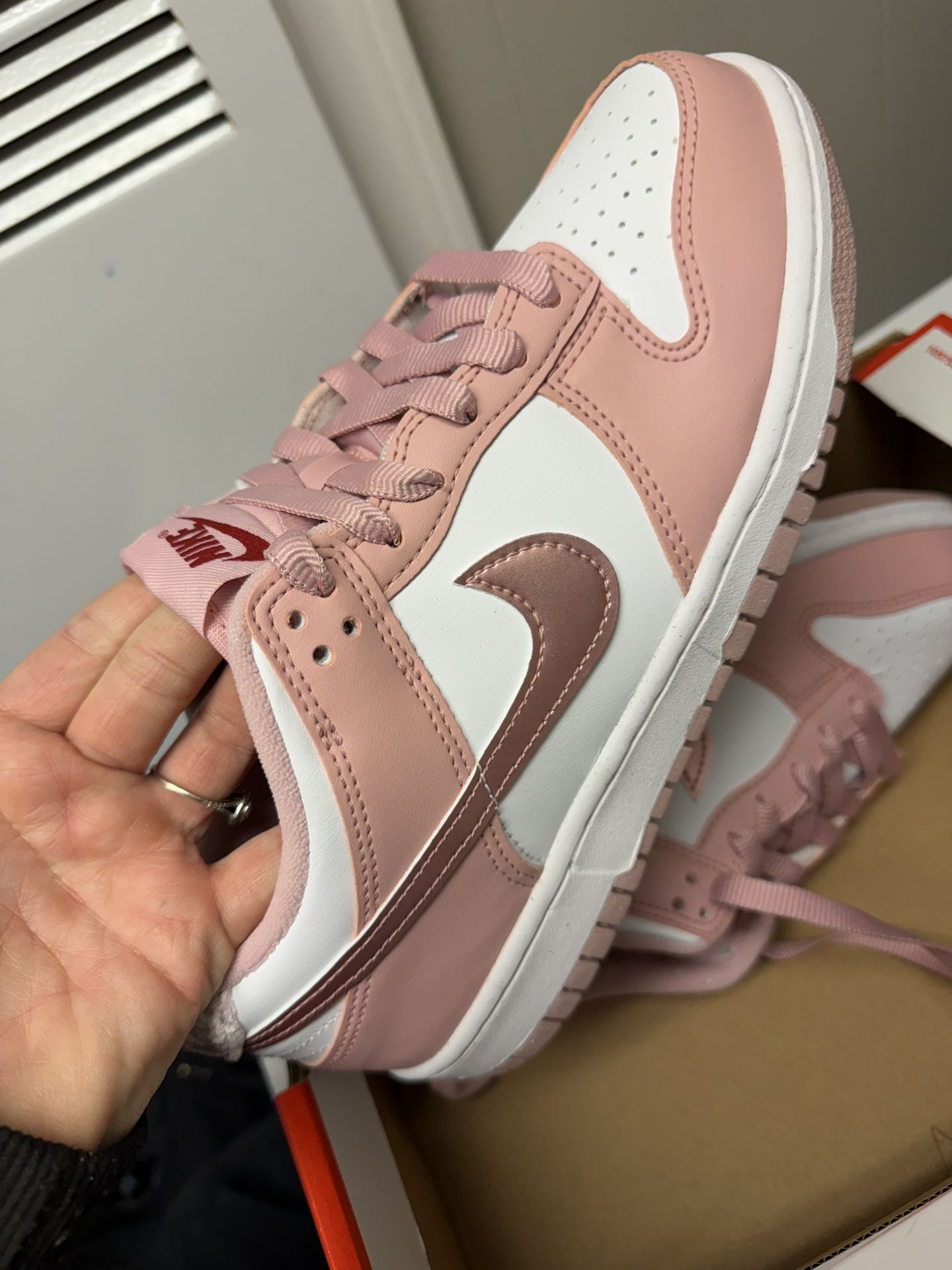 Nike Dunk Low Kids 7.(6