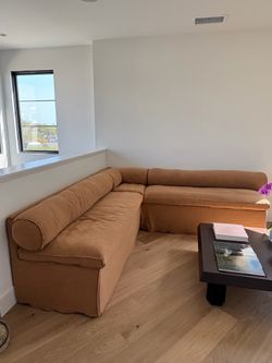 Custom six penny sofa corner banquet