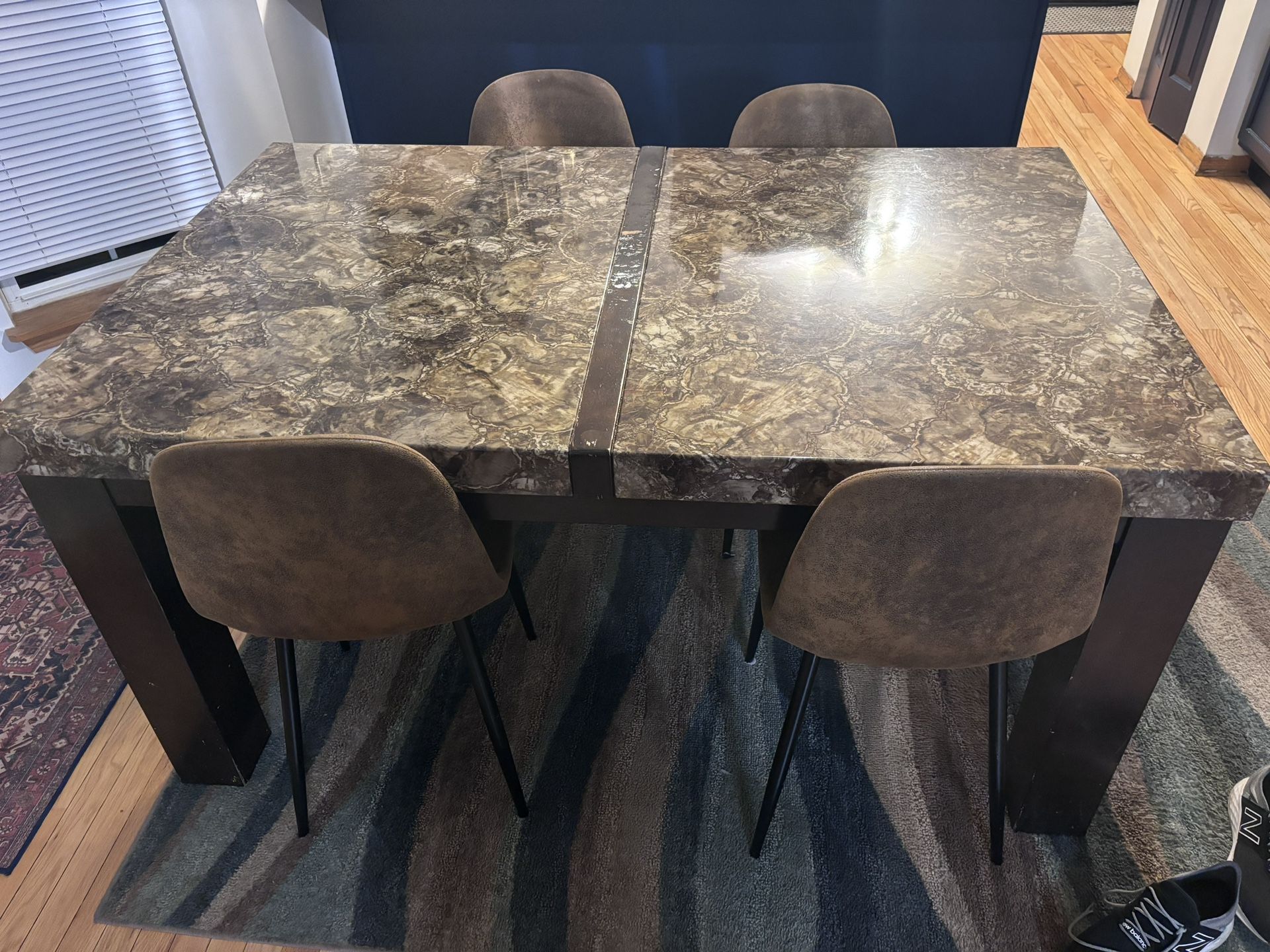 Marble Dining Table w/4 Chairs 
