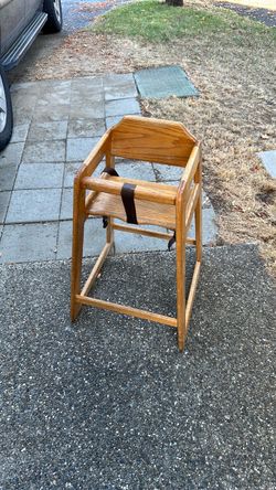 Wooden highchair