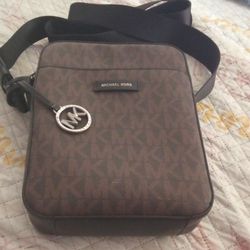 Michael Kors Crossbody Bag 