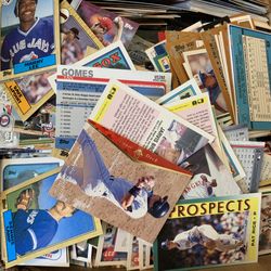 Thousands Of Baseball Cards 