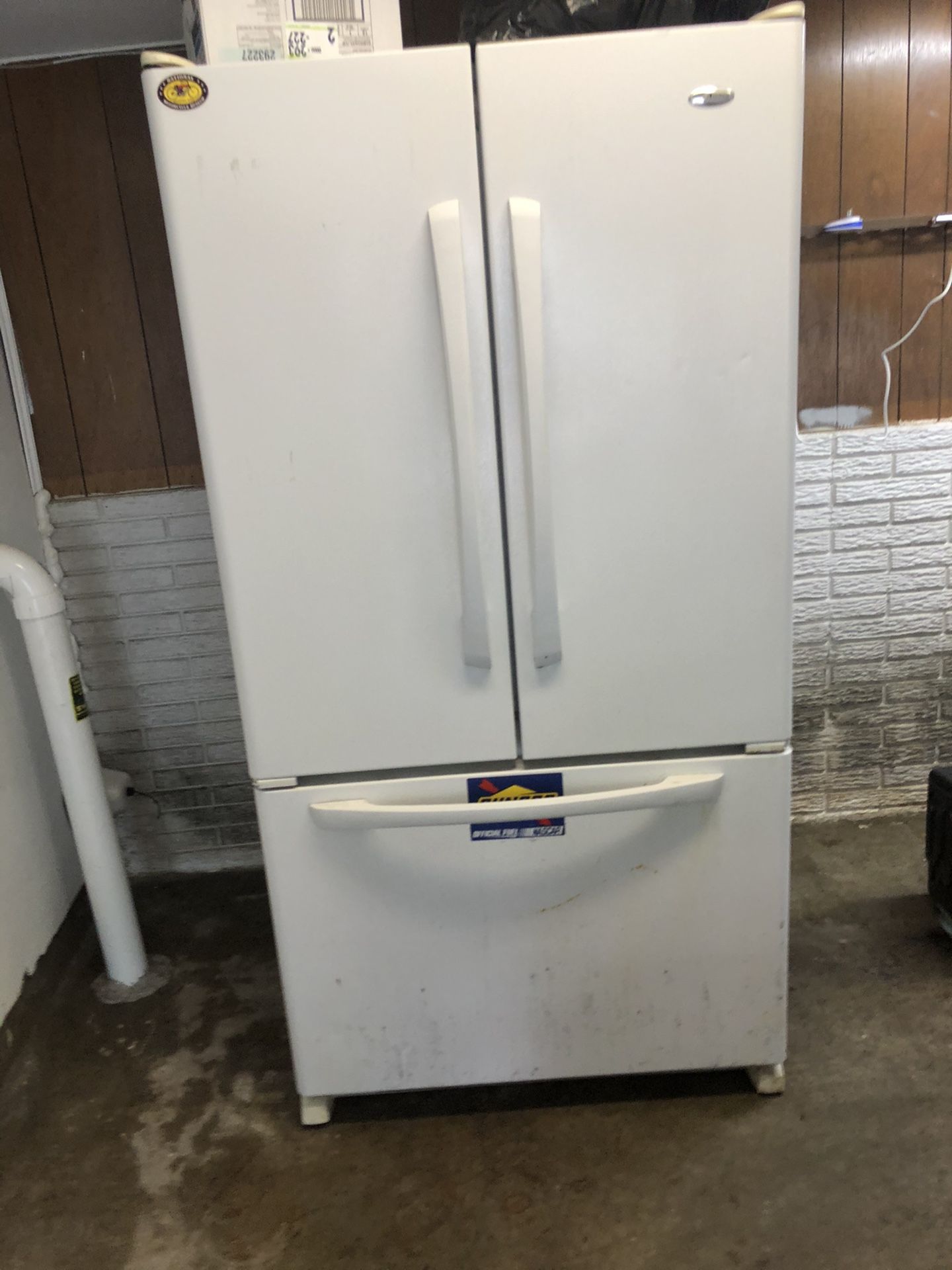 Amana refrigerator