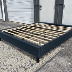 New KING Size Platform Bed Frame $140 or $450 with New 12” Gel Memory Foam Mattress 