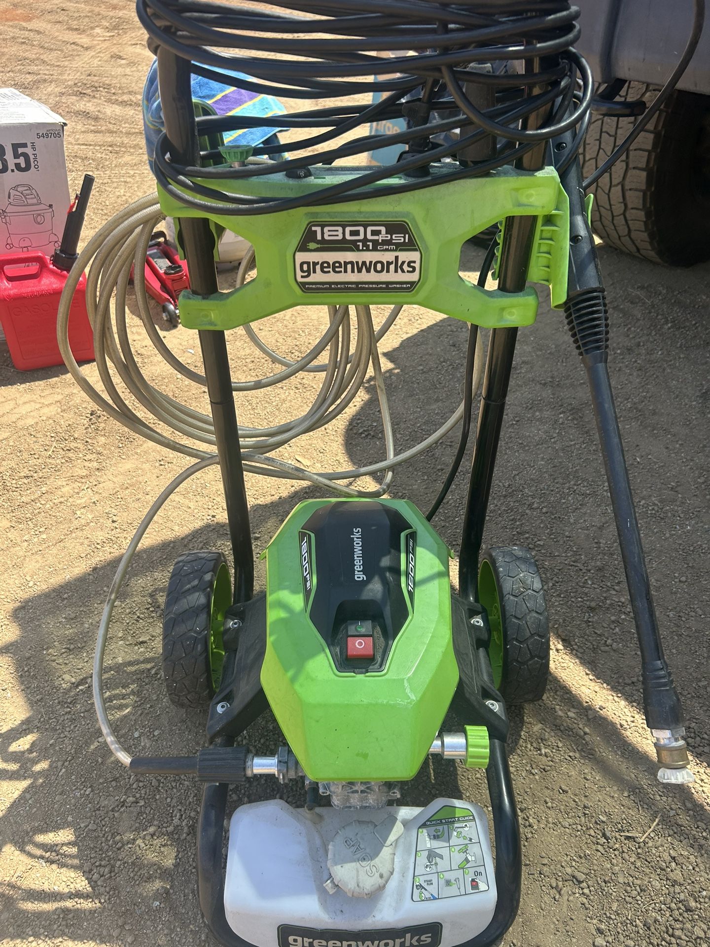Greenworks Pressure Washer 1800 PSI 1.1 GPM Cold Water Electric 