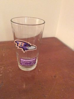 BALTIMORE RAVENS COLOR-CHANGING INK BEER GLASS