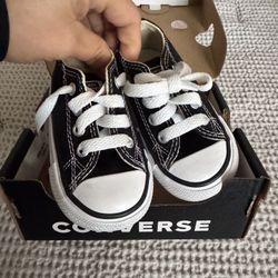 Baby Converse Size 4c