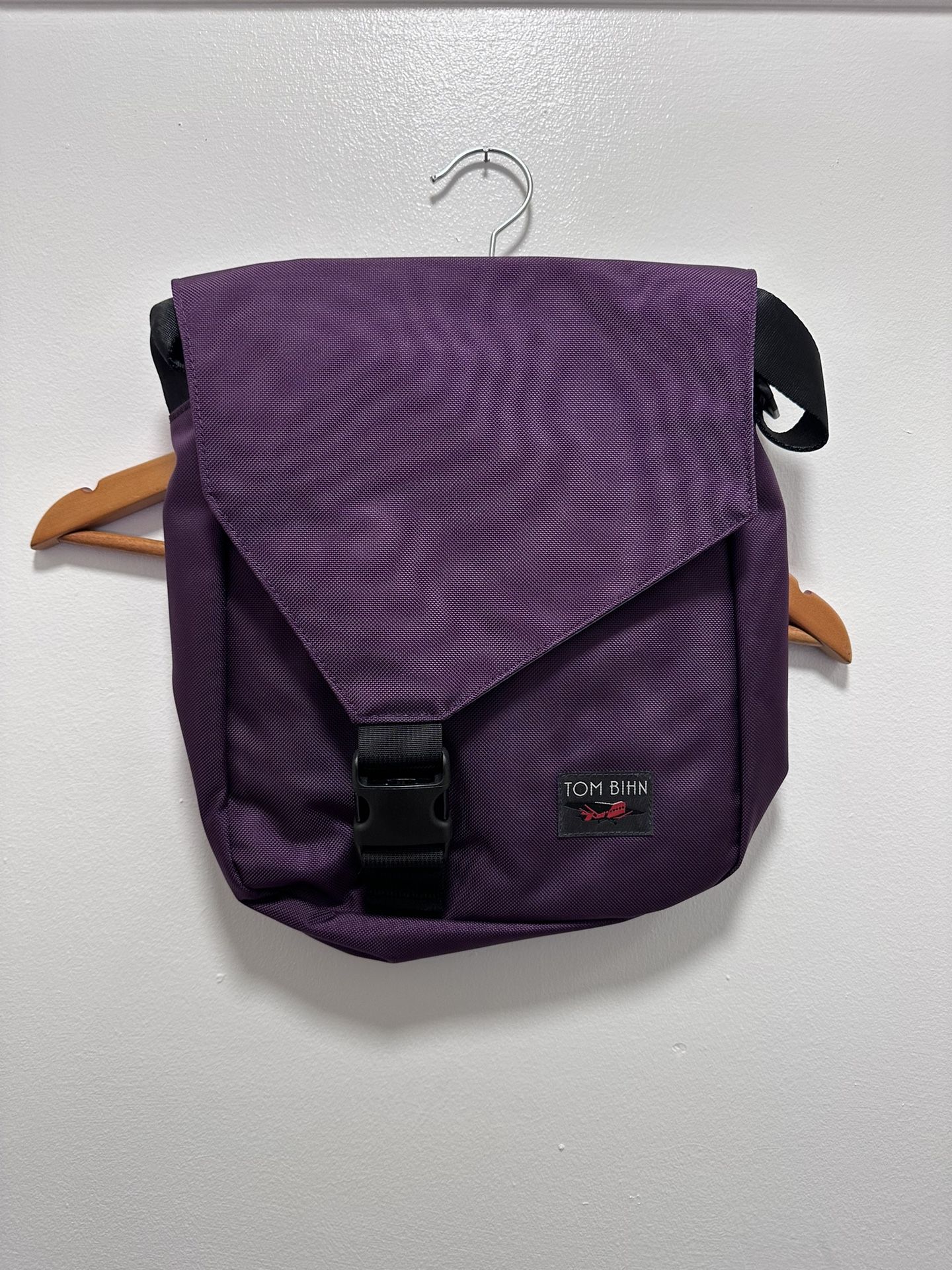 Brand New Tom Bihn Medium Cafe Bag