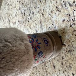 Gray Floral ugg boots size 10