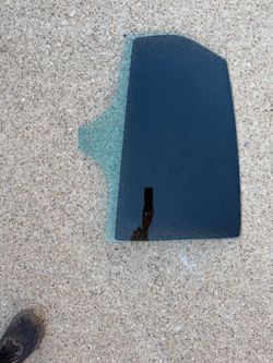 2012-2018 Ford Focus door glass