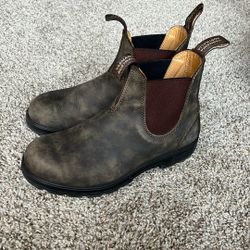 Blundstones- In Great Condition!