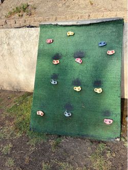 FREE Climbing Wall