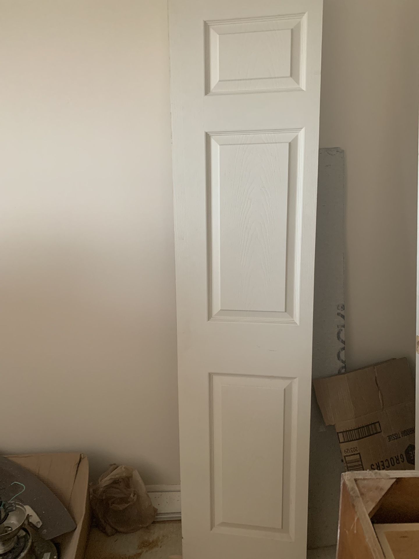 Closet folding door