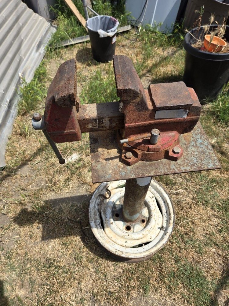 Vise Press
