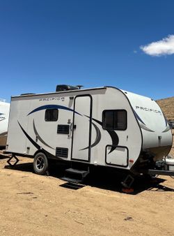 2020 Pacific Coachworks Pacifica XL 16BH Travel Trailer