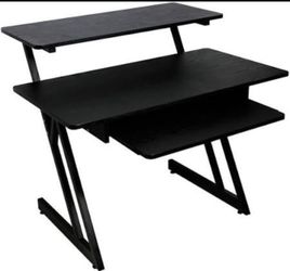 On-Stage WS7500 Workstations