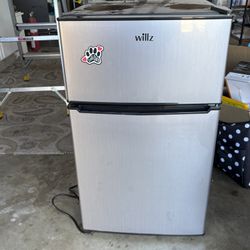 Mini Fridge And Stand