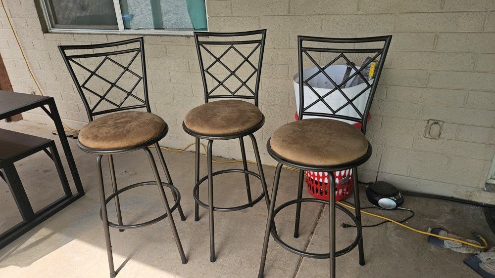 3 Tall Bar Stools