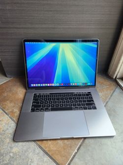 MacBook Pro 15" i9 16GB RAM 500gb SSD Good batteryhealth | Adobe, Final Cut,Logic, Office Best Offer