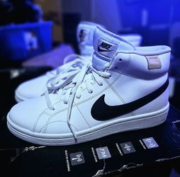 New no box nike size 9M