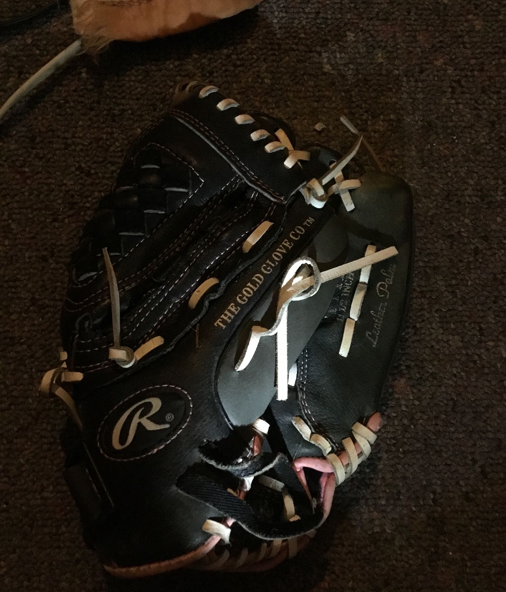 Rawlings official baseball glove suitable for a woman