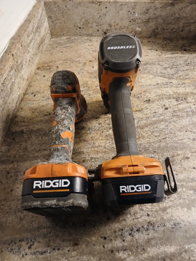 Ridgid Drill And Light With Battery.