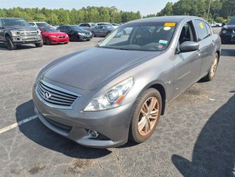 2015 INFINITI Q40