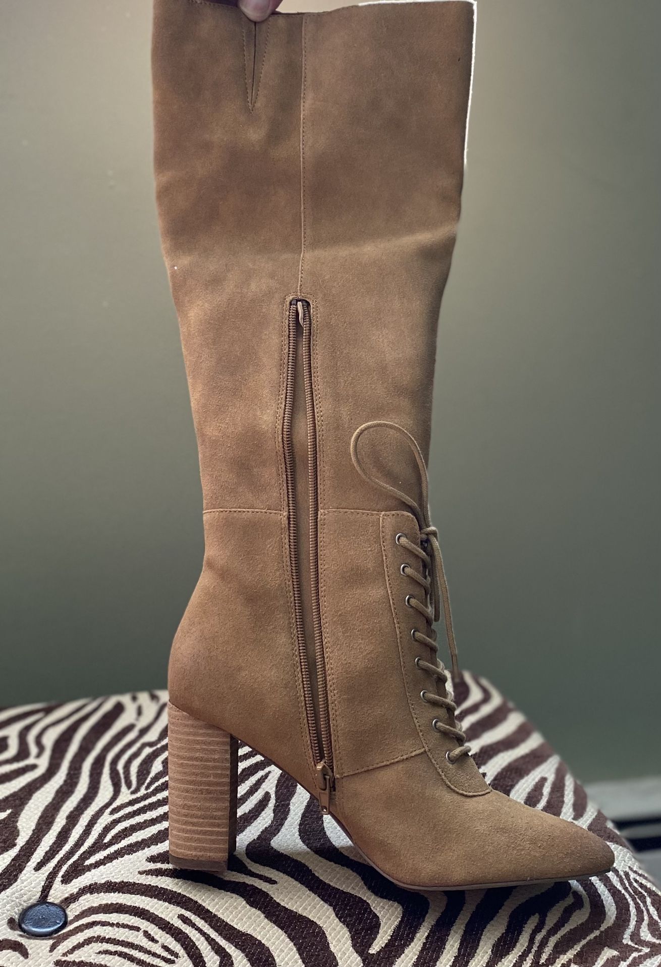 New - Woman’s Size 8 boots