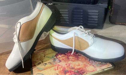 Nike Air Comfort "Verdana Last" Women's Golf Shoe