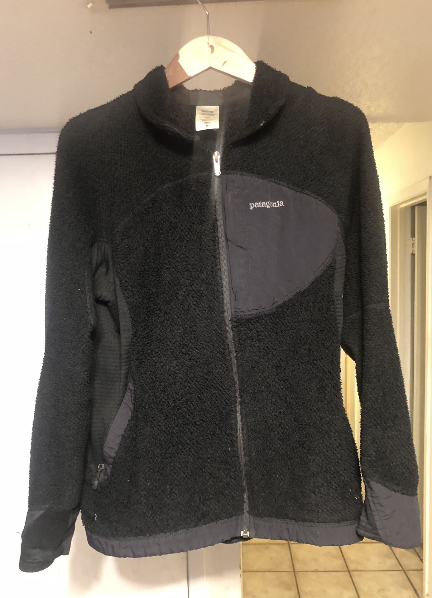 Patagonia Men’s Size Medium Jacket