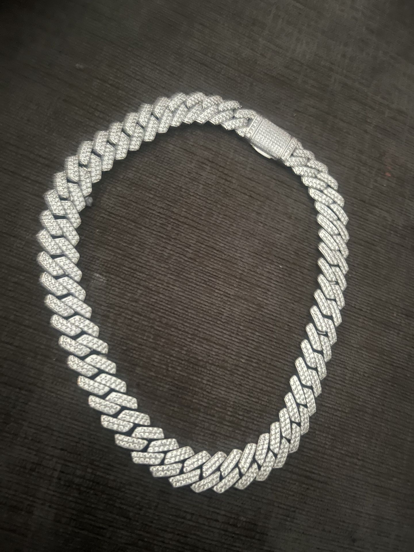 Very Shiny Diamond Cuban Chain 18inch