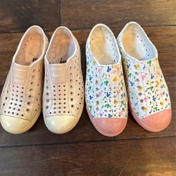 2 Pairs Of Native Shoes For Little Girls Size 12 & Big Kids (Youth) Size 3