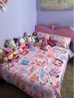 Butterfly Full size Girl bed with LED lights & drawers (mattress included)