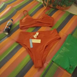 CUPSHE BATHING SUIT 