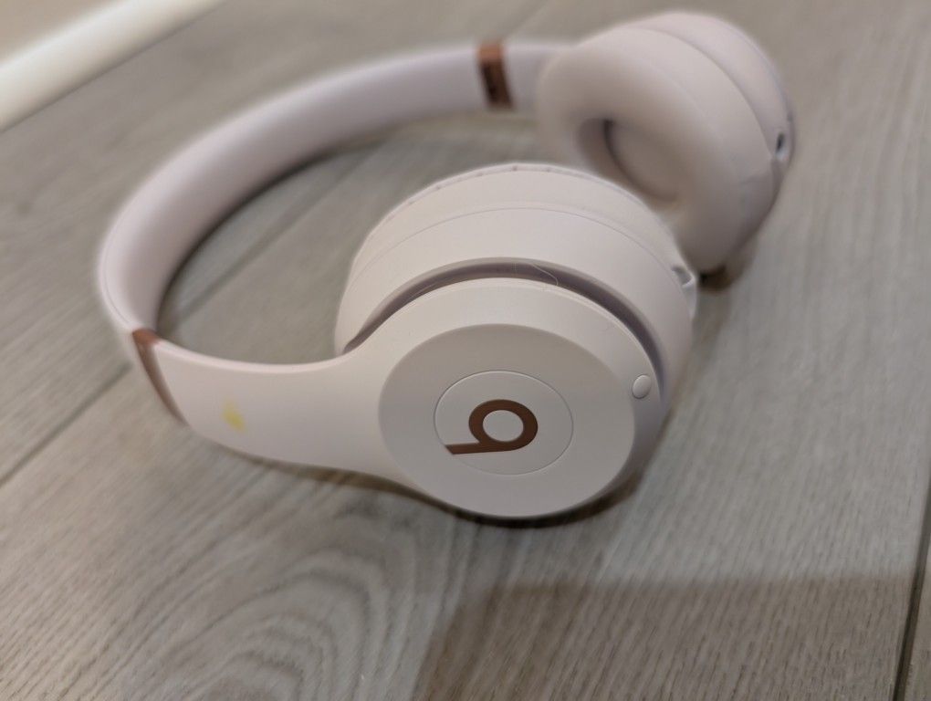 Beats Solo 4
