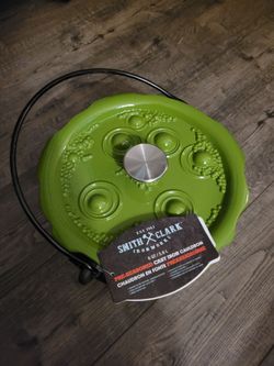 🧹 Smith and Clark 6 Qt Pre Seasoned Cast Iron Cauldron 🎃