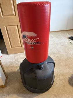 Century Wavemaster Freestanding Punching Bag - Excellent Condition