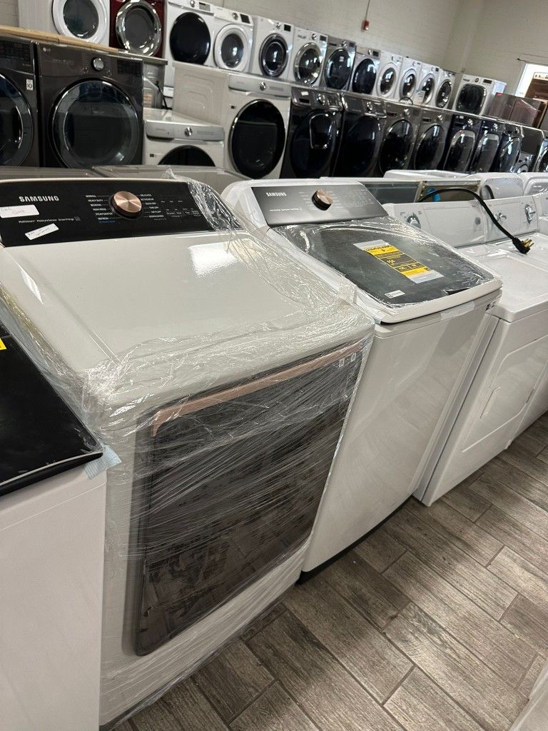Samsung washer and dryer set gas dryer new with warranty