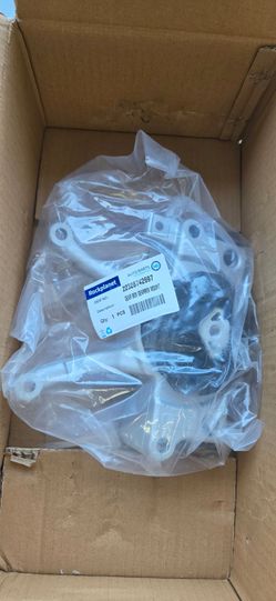 BMW transmission Mount kit 40$