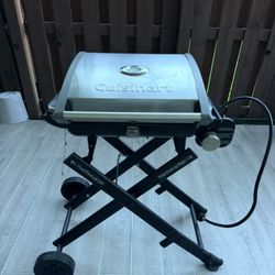 Cuisinart Portable Gas Grill ( Send Ur Best Offer)