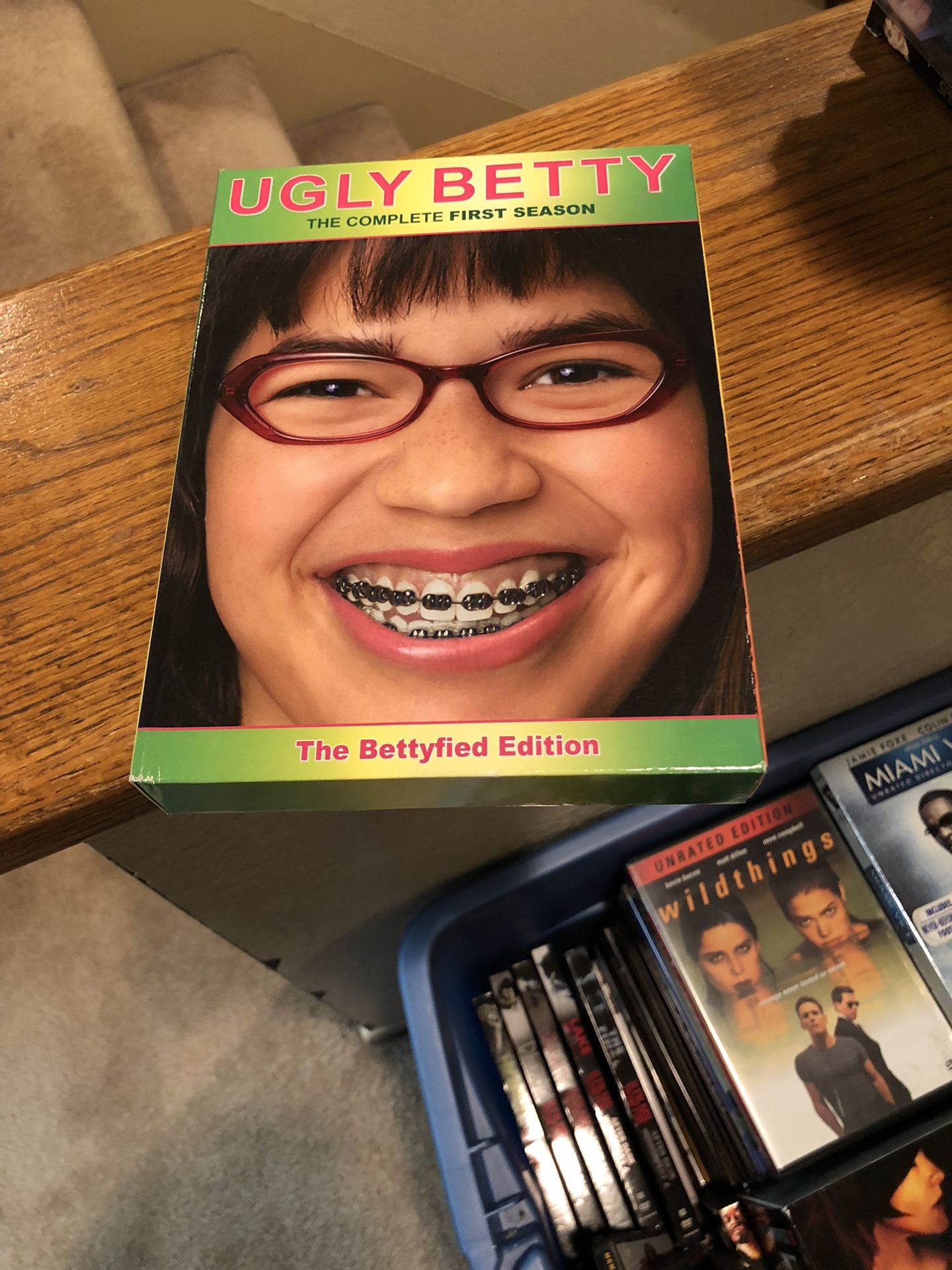 Ugly Betty The Complete First Season DVD one 1 S1 box set tv series bettyfield special edition