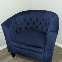 Suede/Velvet Blue Accent Chair Sapphire Blue Pin tufted 