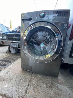 Washer front loader looks like new