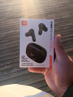 Brand New In Box 2 Pairs