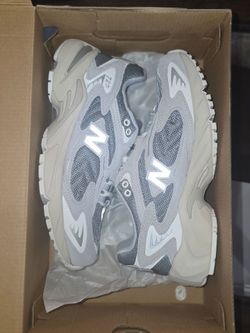 New Balance 725 Light Grey NEW