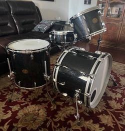 Gretsch Custom "Drop G" drum set w/ DW stand