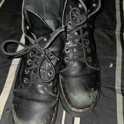 Dr. Martens Size 8 US-Mens/Unisex